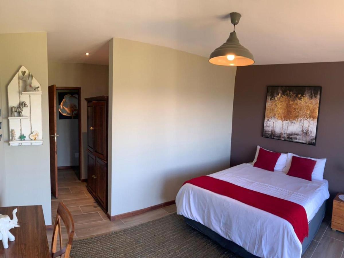 Jbay Zebra Lodge Longmore Exterior photo