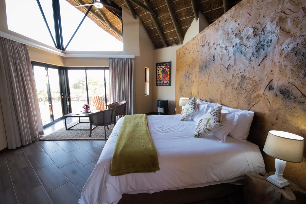 Jbay Zebra Lodge Longmore Exterior photo